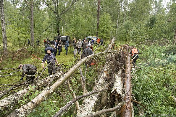 И растаскивали полтора десятка человек