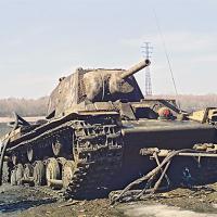 Подъем танка КВ-1 на Невском пятачке