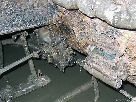 Место механика-водителя в Т-38