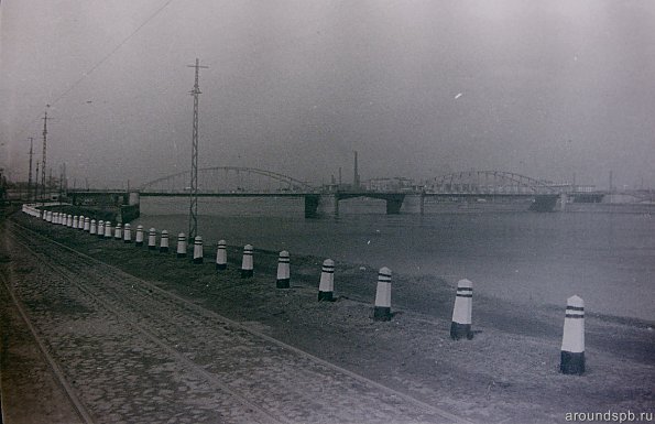 Вид на Володарский мост