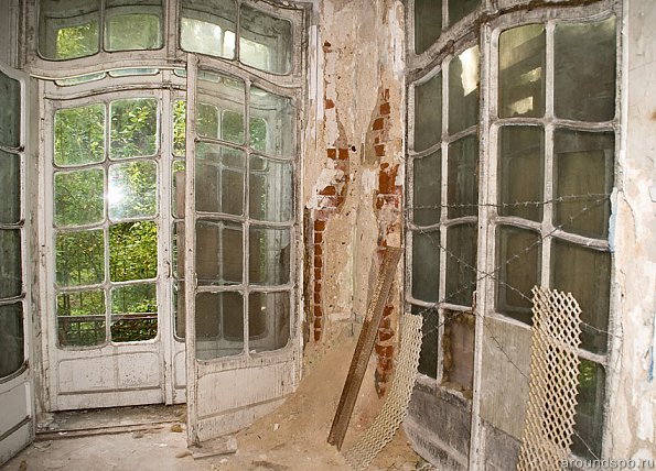 последние годы привлекал фотографов стиля abandoned places