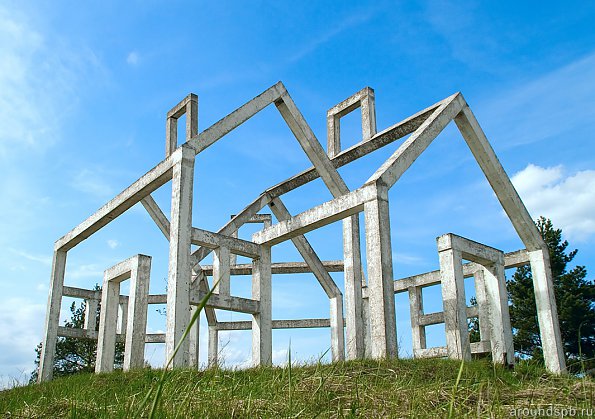 памятник деревне Арбузово и уничтоженным поселкам на Синявинском выступе