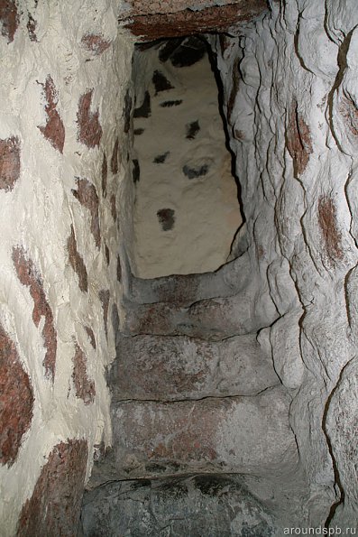 Лестница в старинных стенах башня Ратуши. XV век