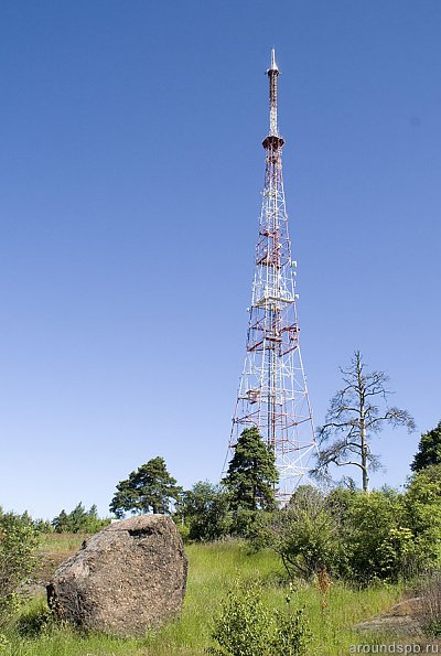 телебашня на холме Папула